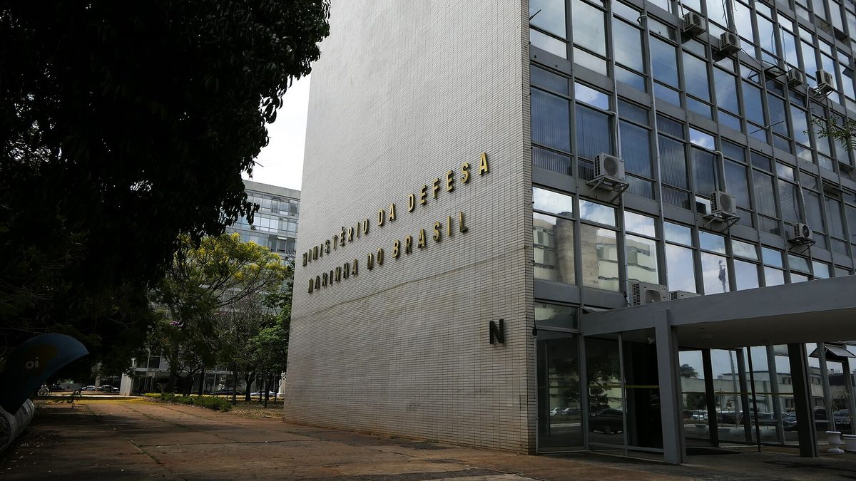 Prédio do Ministério da Defesa na Esplanada dos Ministérios, em Brasília