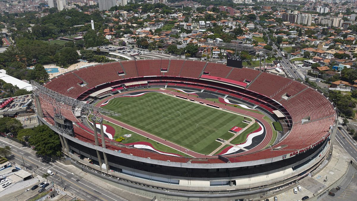 Estádio Cícero Pompeu de Toledo, São Paulo, Brasil